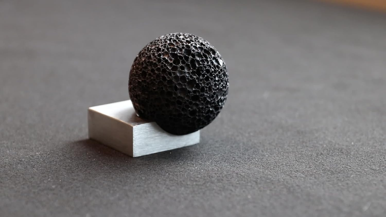 Moon Rock Diffuser for Relaxing Aromatherapy