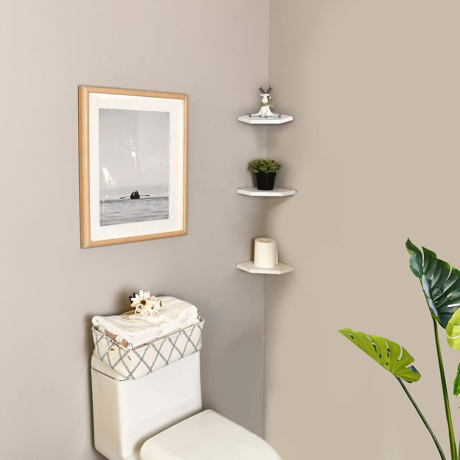 WELLAND 7-Inch Floating Corner Shelves Set of 2